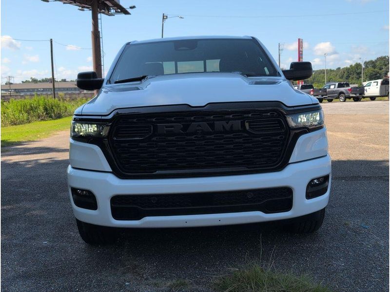 New 2026 RAM 1500 Express Crew Cab 4x4 5