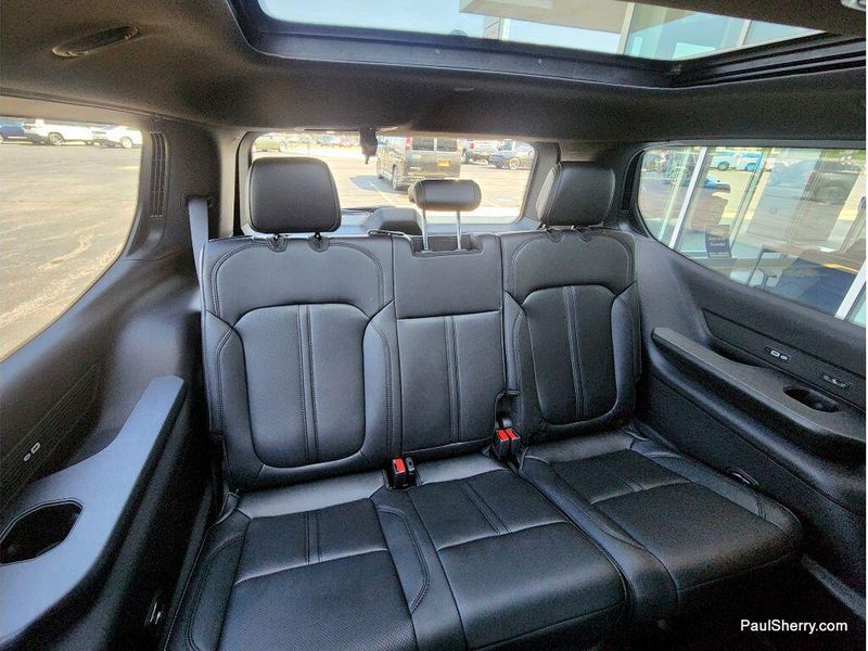 2026 Jeep Grand Wagoneer Limited Reserve 4x4