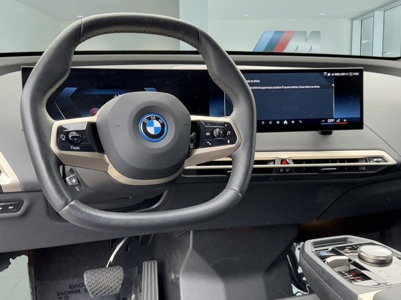 2024 BMW iX xDrive50Image 27