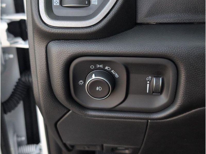 New 2026 RAM 3500 Tradesman Crew Cab Chassis 4x2 60