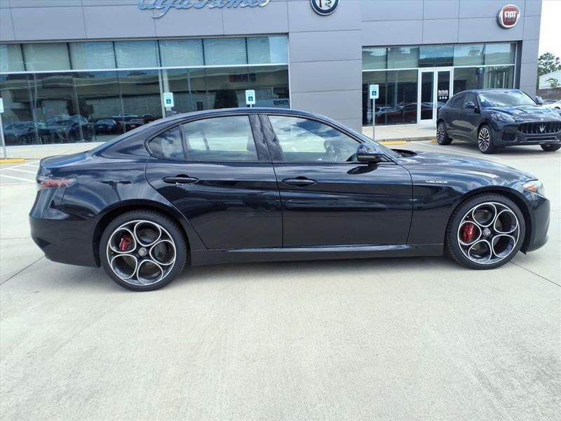 New 2025 Alfa Romeo Giulia RwdImage 5