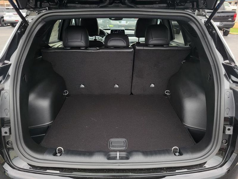 2025 Jeep Compass Latitude 4x4Image 10