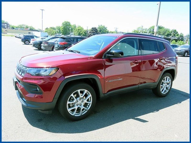 2022 Jeep Compass Latitude LuxImage 1