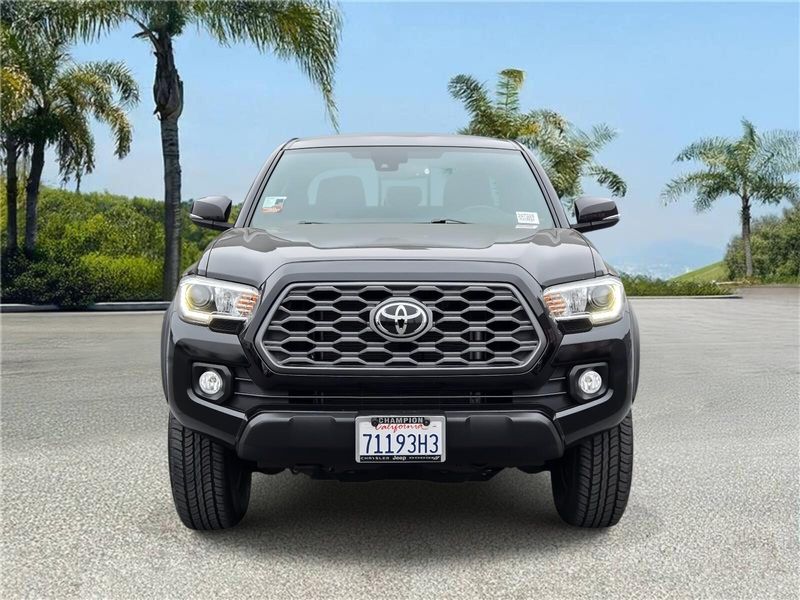 2023 Toyota Tacoma TRD Double Cab V6 photo 3