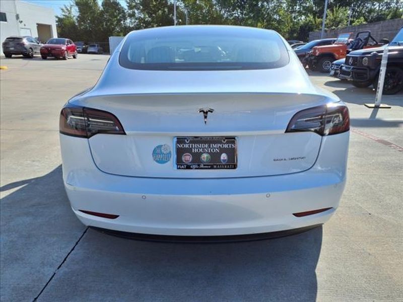 2020 Tesla Model 3 Long RangeImage 14