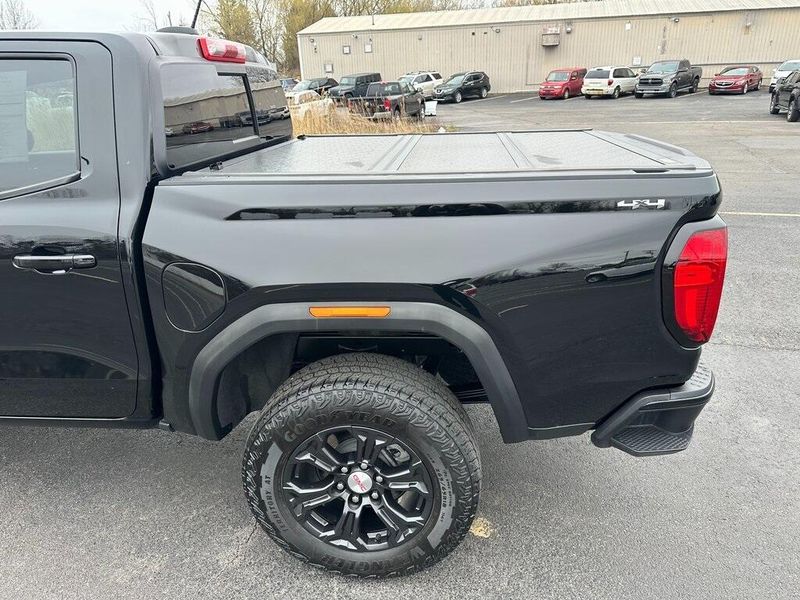 2023 GMC Canyon ElevationImage 19