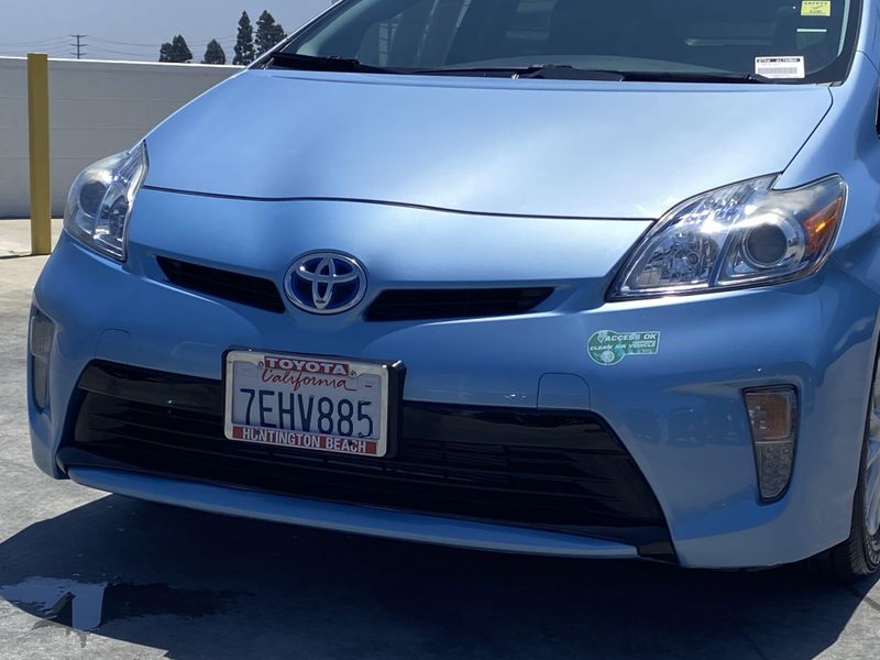 2014 Toyota Prius Plug-In AdvancedImage 9