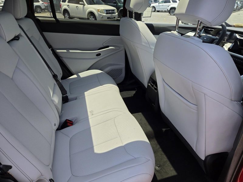 New 2026 Jeep Cherokee Limited 4x4
