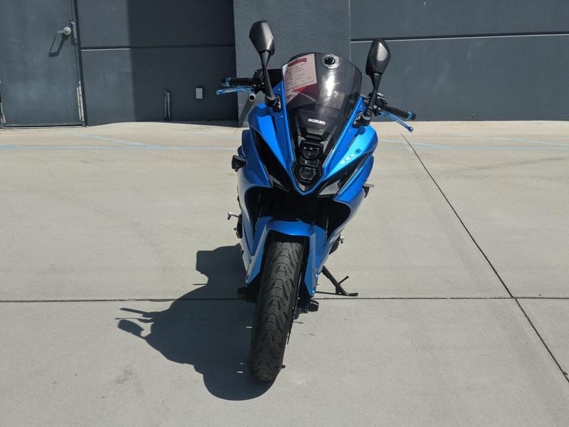Used 2024 Suzuki GSX-8R Image 12