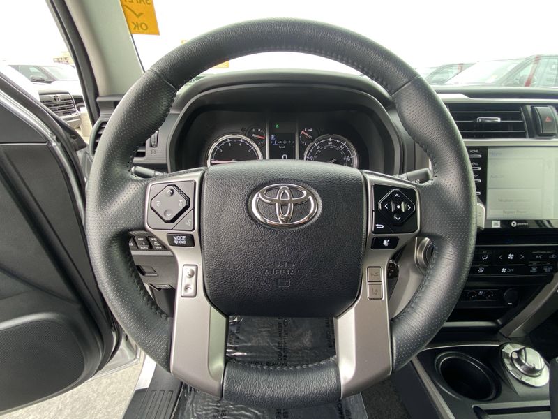 2022 Toyota 4Runner LimitedImage 27