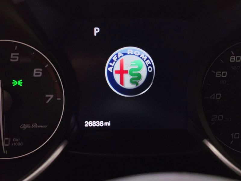 2022 Alfa Romeo Giulia Premium Veloce AWD w/Activ AsstImage 33