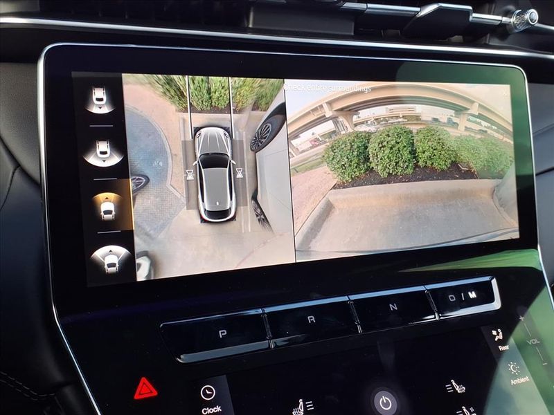 New 2025 Maserati Grecale ModenaImage 24