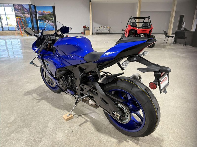 New 2026 Yamaha YZF-R1 Image 15