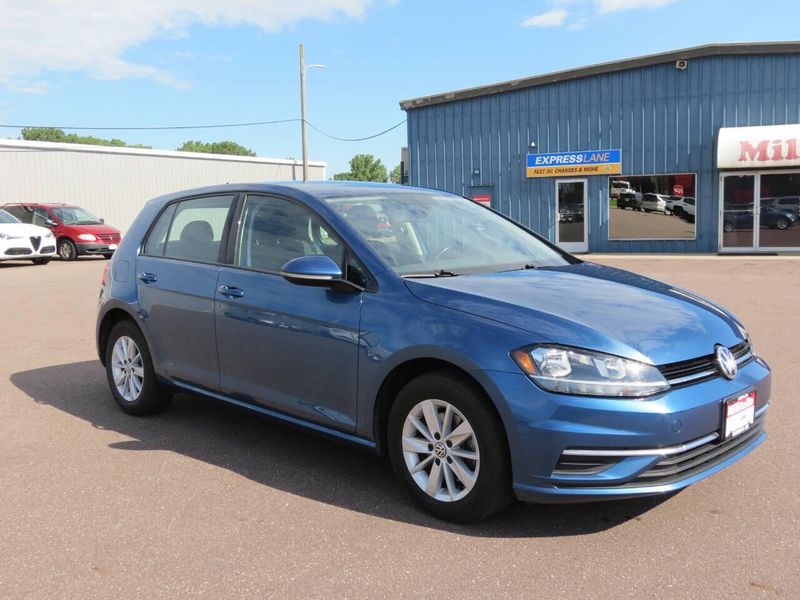 2018 Volkswagen Golf TSI S 4dr Hatchback 6AImage 8