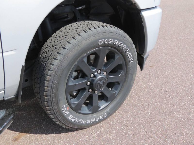 Used 2026 RAM 2500 Big Horn 4x4 4dr Crew Cab 6.3 ft. SB PickupImage 18