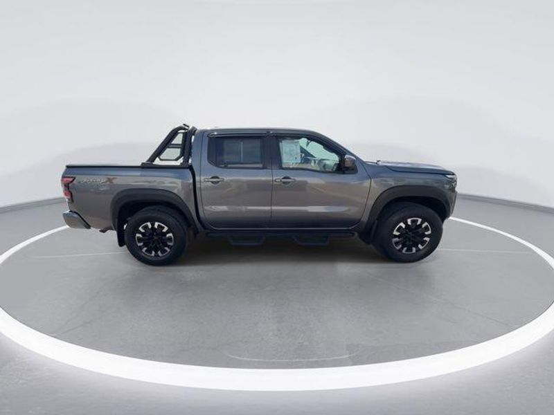Used 2022 Nissan Frontier PRO-XImage 9