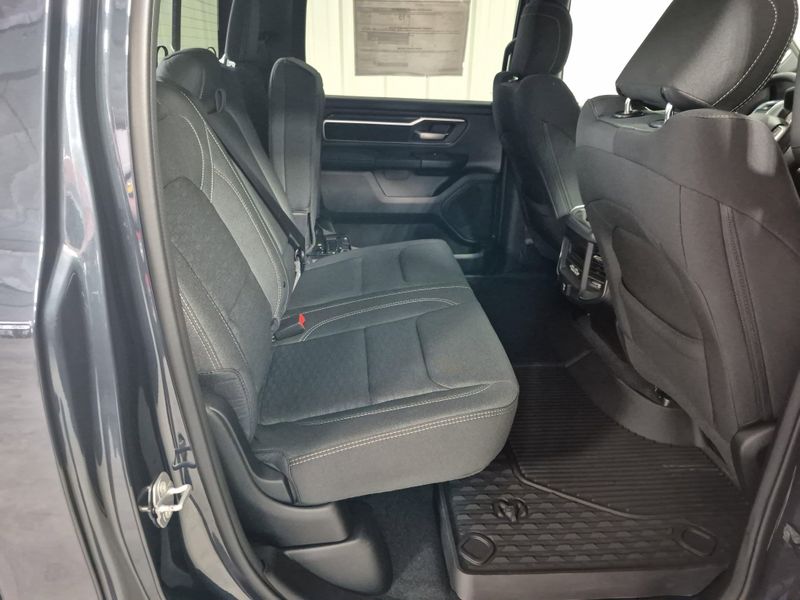 2025 RAM 1500 Big Horn Crew Cab 4x4 5