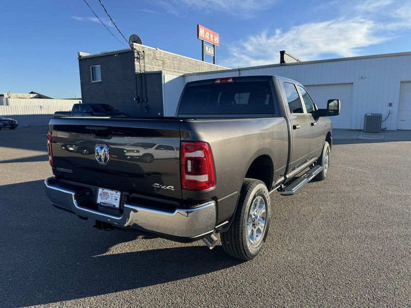 2024 RAM 2500 Big HornImage 8