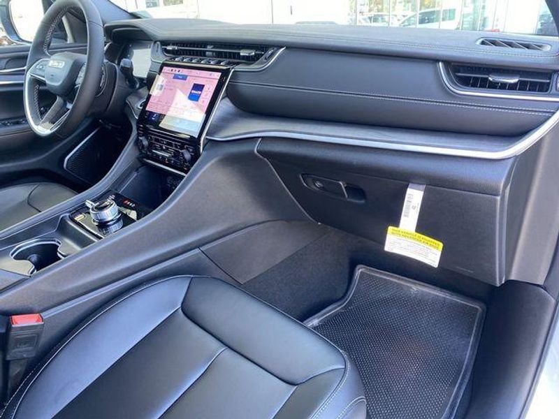 New 2024 Jeep Grand Cherokee 4xeImage 13