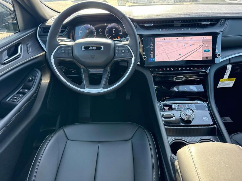 New 2026 Jeep Grand Cherokee Limited 4x4