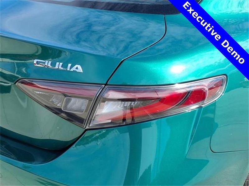 2025 Alfa Romeo Giulia VeloceImage 14