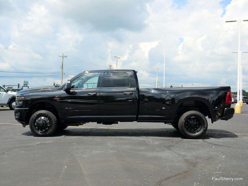 New 2025 RAM 3500 Big Horn Crew Cab 4x4 8