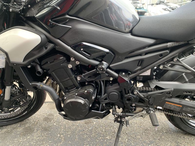 New 2025 Kawasaki Z900 ABS Image 12