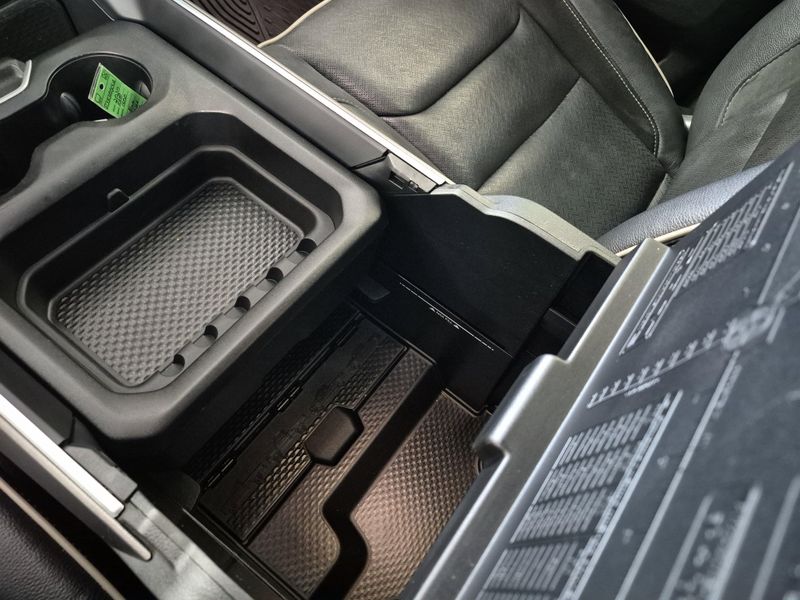 2020 RAM 1500 LaramieImage 38