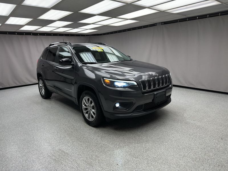 Used 2022 Jeep Cherokee Latitude LuxImage 5
