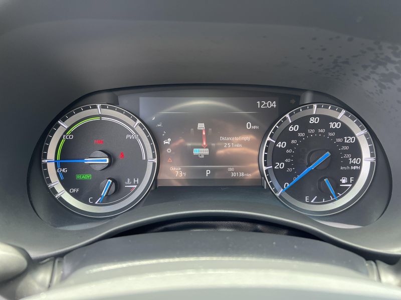 Used 2020 Toyota Highlander Hybrid XLEImage 11