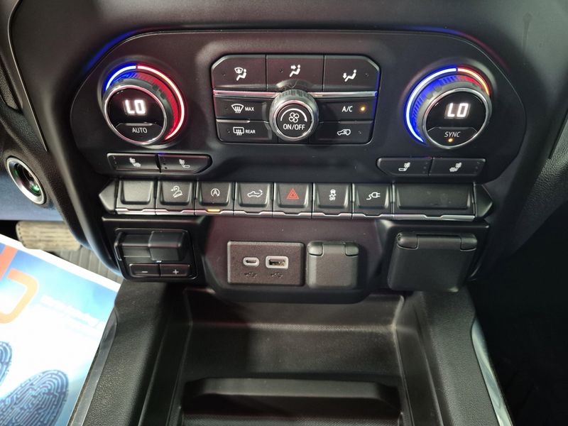 2021 Chevrolet Silverado 1500 RSTImage 40