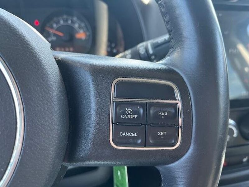 Used 2014 Jeep Patriot LatitudeImage 18