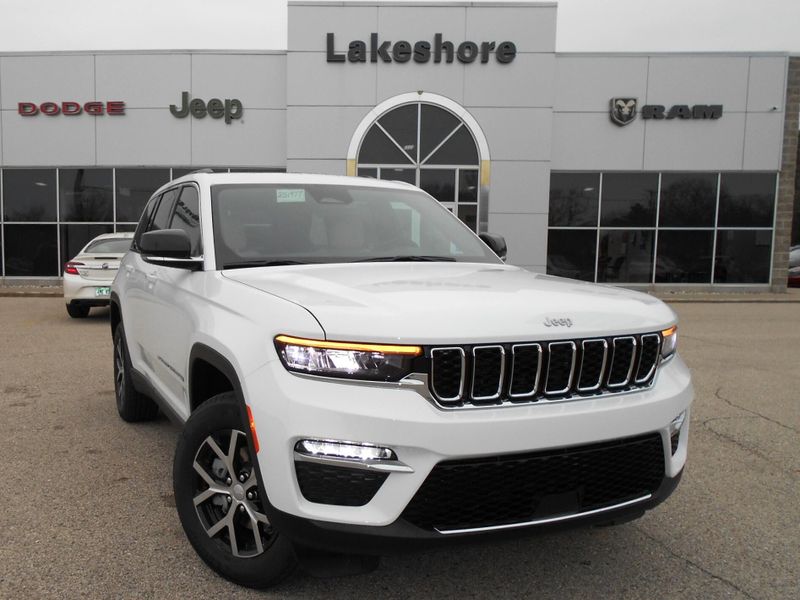 2025 Jeep Grand Cherokee Limited 4x4Image 2