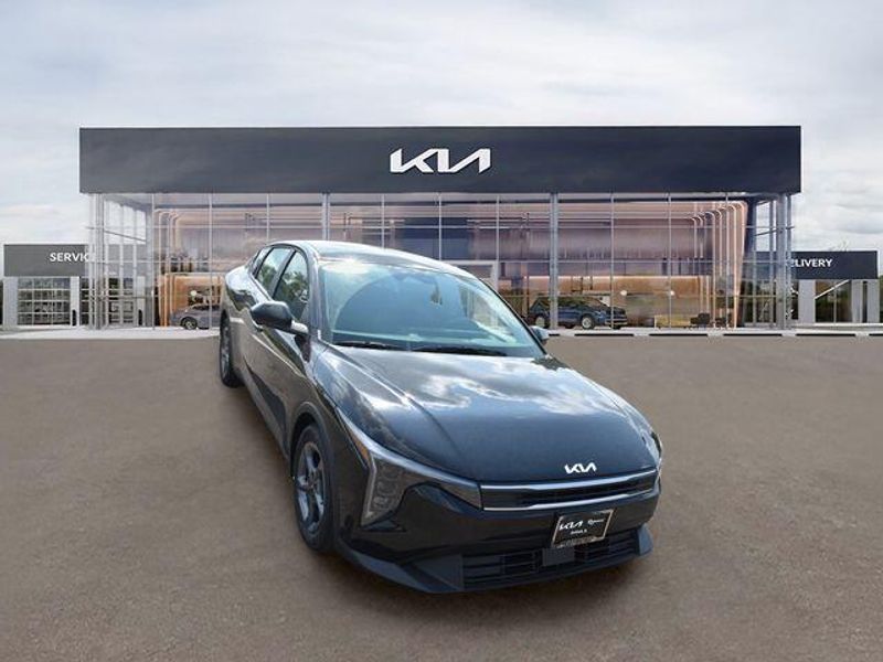 New 2026 Kia K4 LXSImage 10