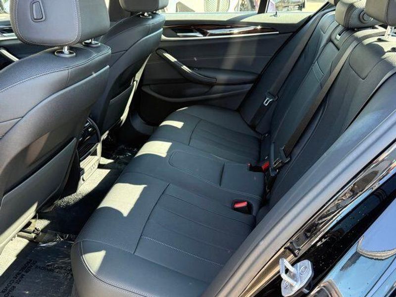 Used 2023 BMW 5 Series 530e iPerformanceImage 32