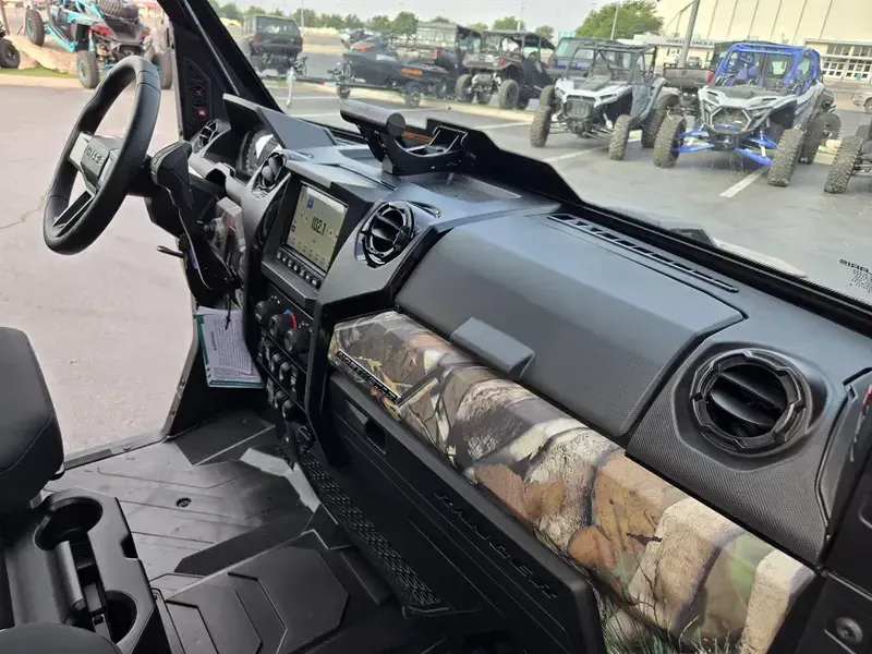 2025 Polaris RANGER CREW XD 1500 NORTHSTAR EDITION ULTIMATE PURSUIT CAMO Image 15