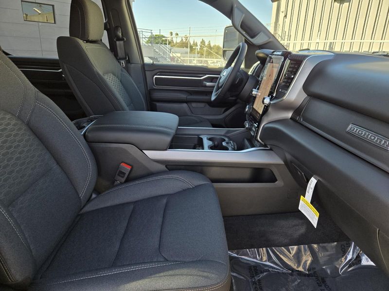2025 Ram 1500 Big Horn photo 28