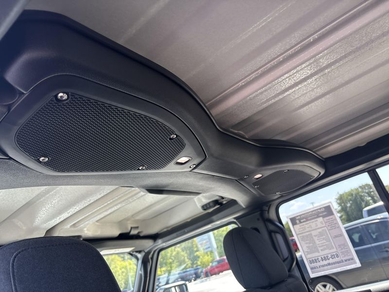 Used 2026 Jeep Wrangler Sport SImage 32