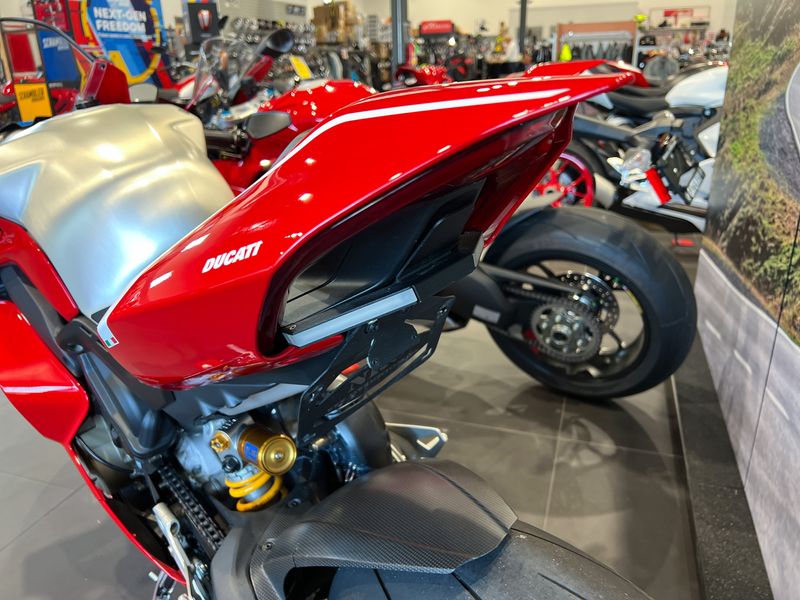 2019 Ducati Panigale V4 R Image 4