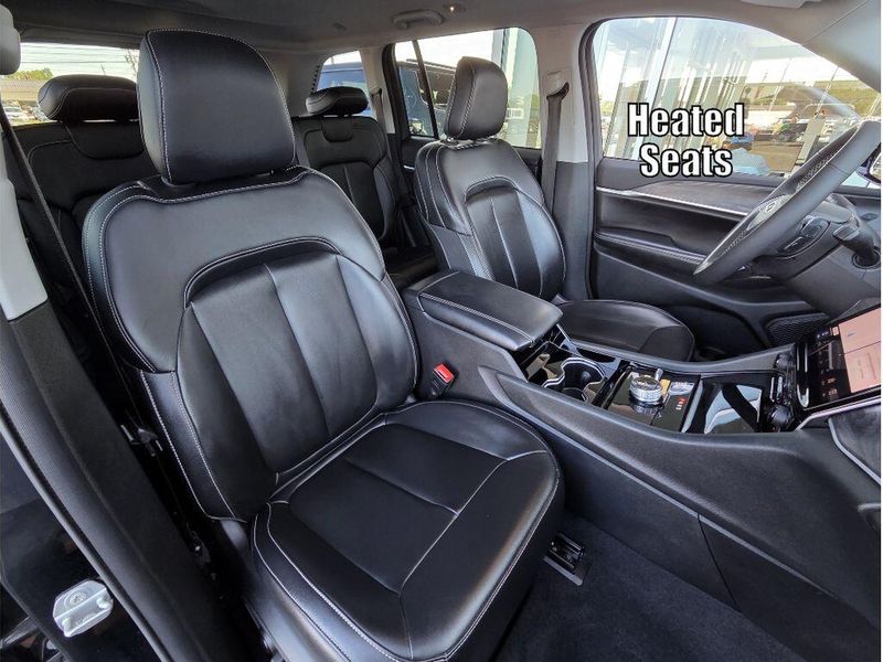 Used 2023 Jeep Grand Cherokee Limited