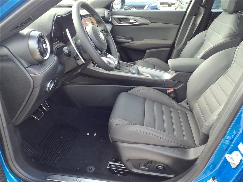 New 2025 Alfa Romeo Tonale AwdImage 14