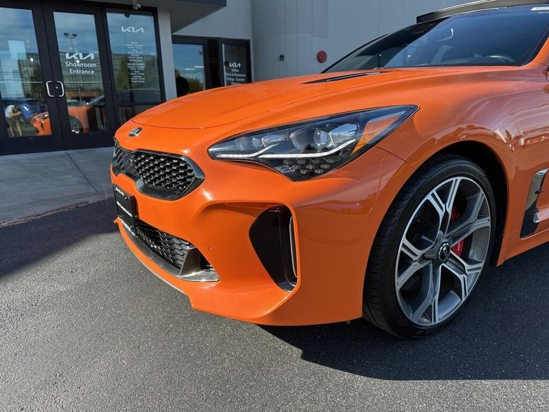 2020 Kia Stinger GT2 photo 11