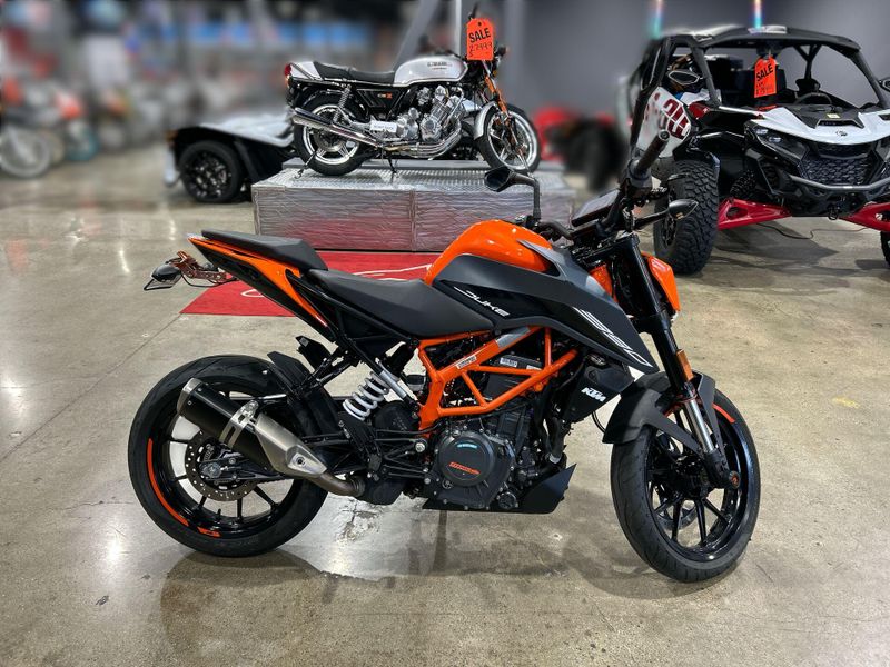 2023 KTM DUKE 390 Image 10