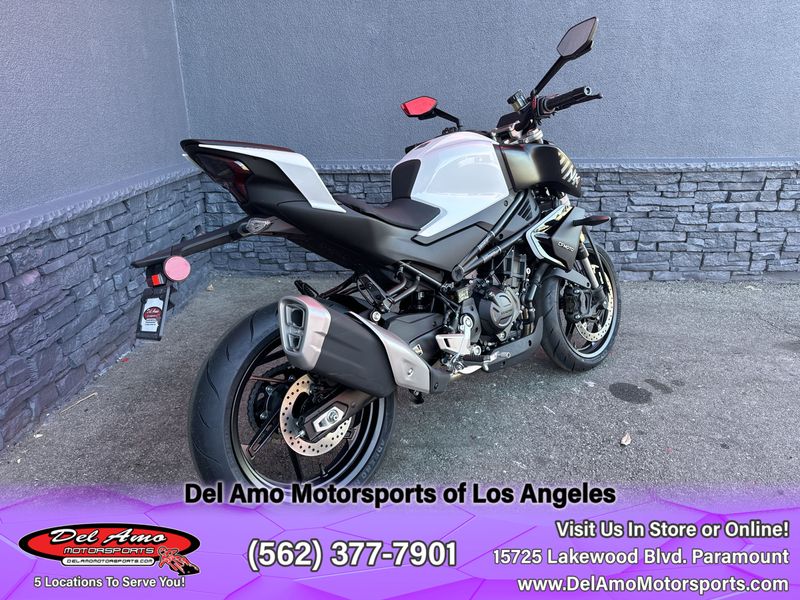 2024 CFMOTO CF400-7US  in a NEBULA WHITE exterior color. Del Amo Motorsports of Los Angeles (562) 262-9181 delamomotorsports.com 