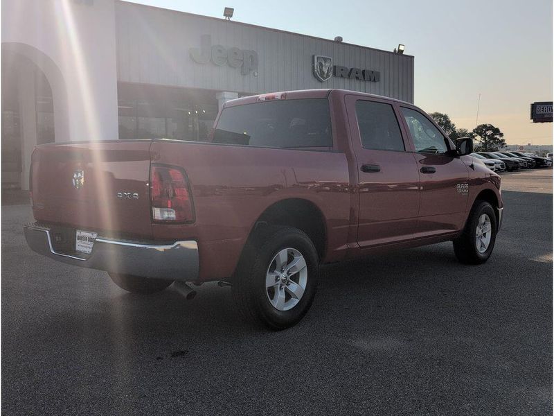 2022 RAM 1500 Classic SLTImage 5
