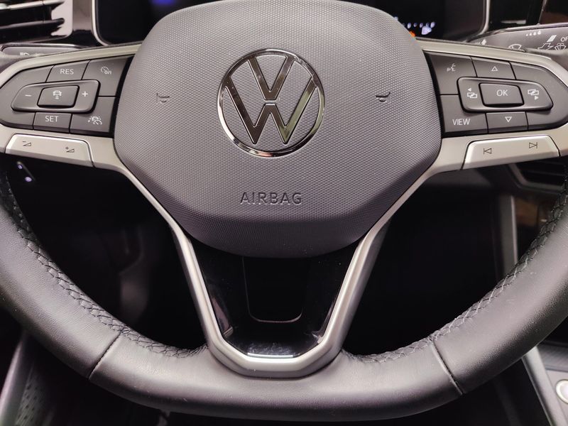 Used 2026 Volkswagen Jetta SE w/SunroofImage 25
