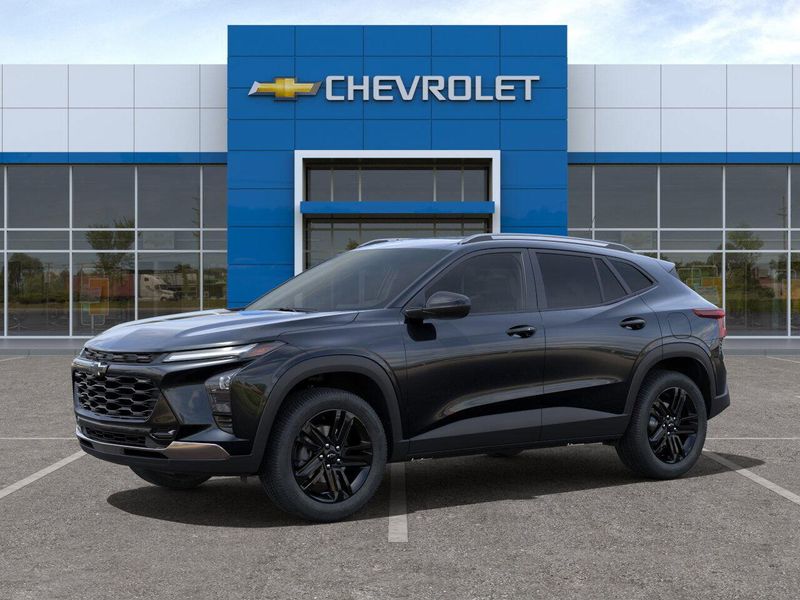 New 2025 Chevrolet Trax ActivImage 2