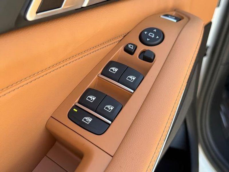 New 2026 BMW X5 xDrive40iImage 16