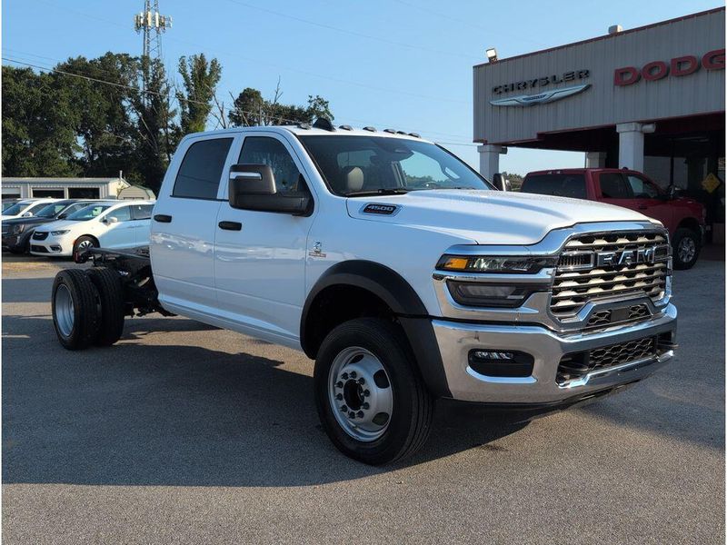 New 2026 RAM 4500 Tradesman Chassis Crew Cab 4x4 60