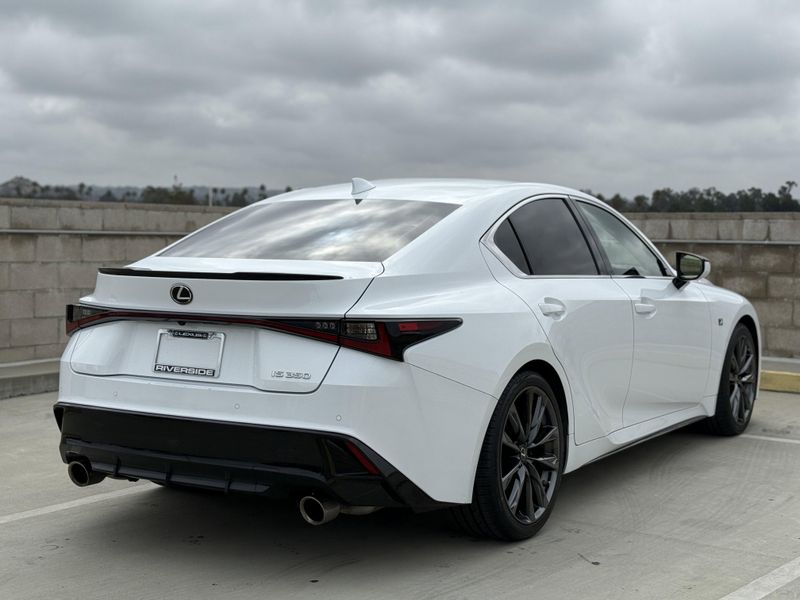 2022 Lexus IS 350 F-SPORTImage 12